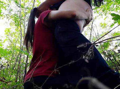 I fuck my new girlfriend hard in the forest in the mouth - Lesbian-candys